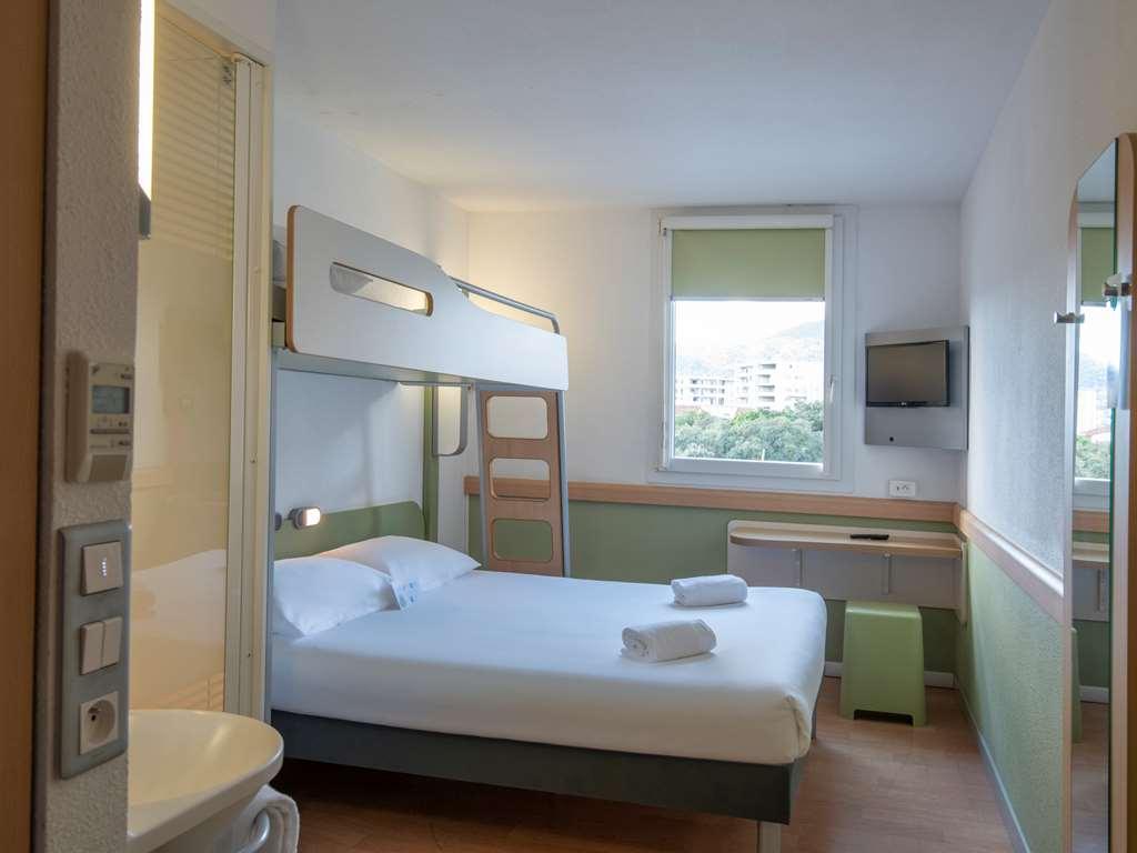 Ibis Budget Ajaccio Ajaccio (Corsica) Quarto foto