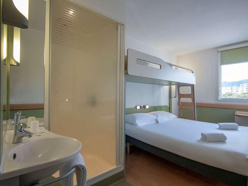 Ibis Budget Ajaccio Ajaccio (Corsica) Quarto foto