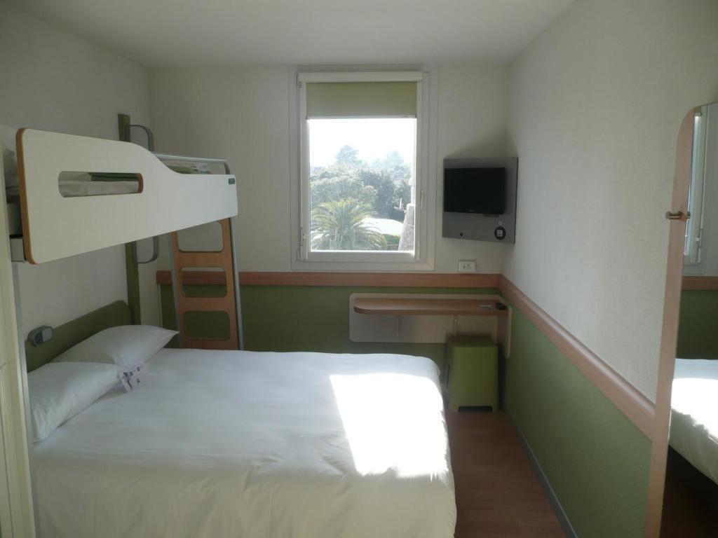 Ibis Budget Ajaccio Ajaccio (Corsica) Quarto foto